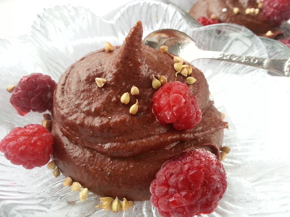 Roh-veganes & laktosefreies Mousse au Chocolat