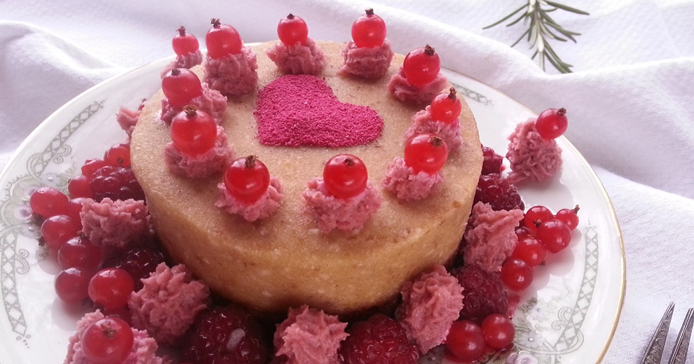 Rohkost-Torte mit Herzchen zum Valentinstag - laktosefrei &amp; glutenfrei ...